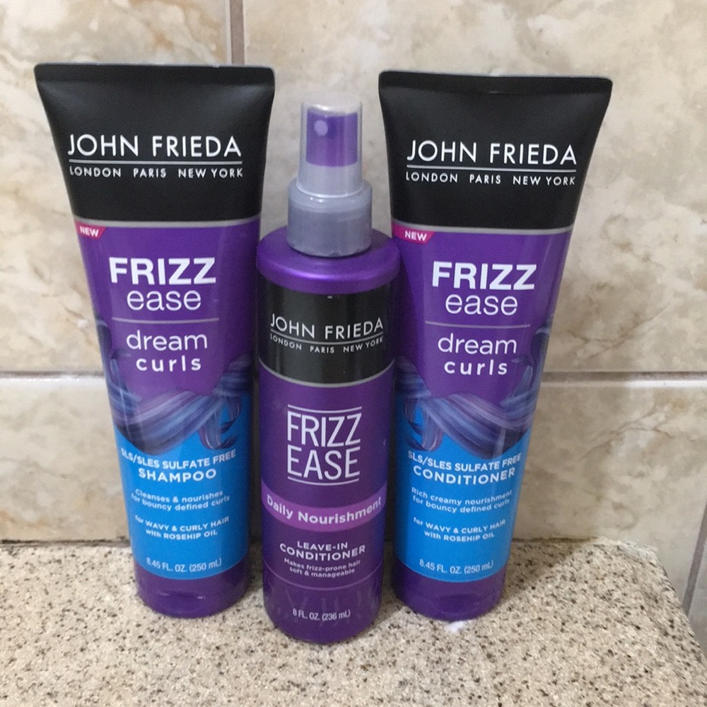 JOHN FRIEDA FRIZZ EASE DREAM CURLS BUNDLE